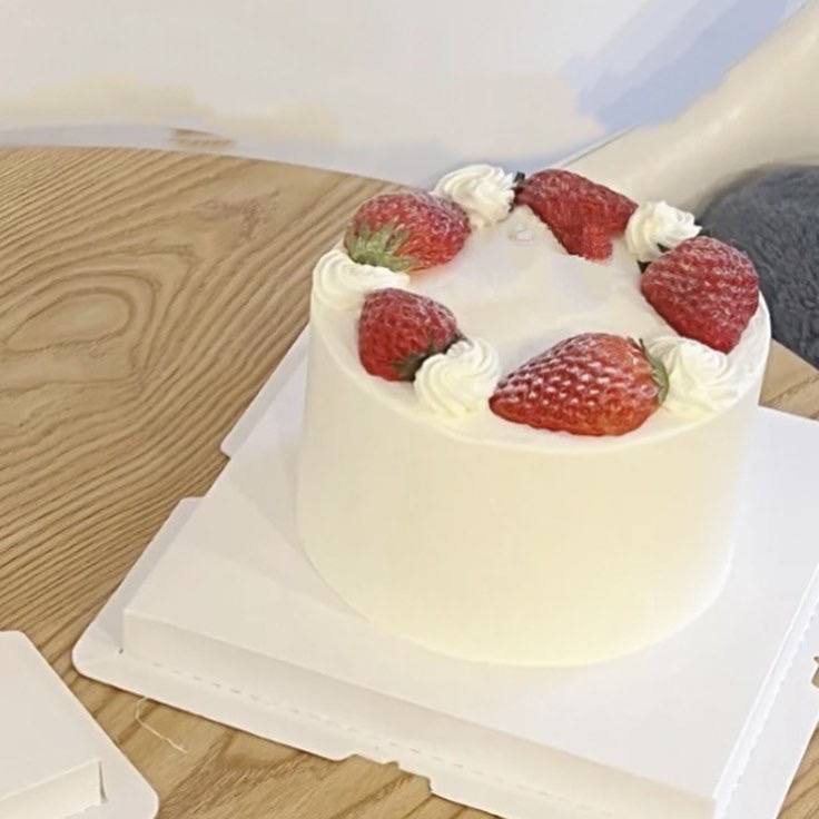 Japanese Strawberry Shortcake | Best Cake in Singapore